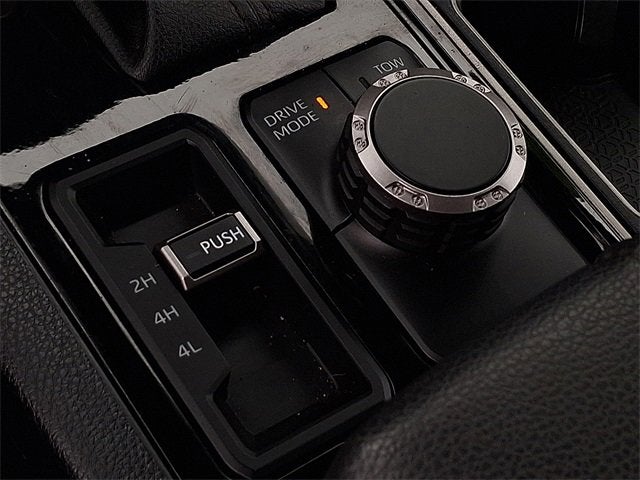 2022 Toyota Tundra 4WD SR5