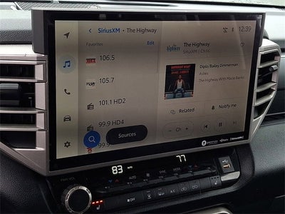 2022 Toyota Tundra 4WD SR5