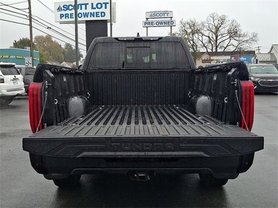 2022 Toyota Tundra 4WD SR5