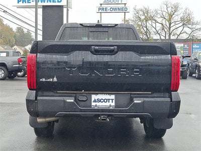 2022 Toyota Tundra 4WD SR5