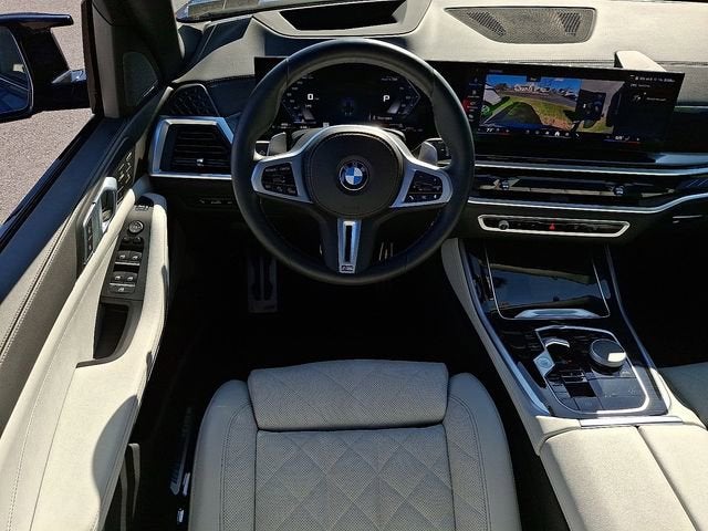 2025 BMW X5 M60i