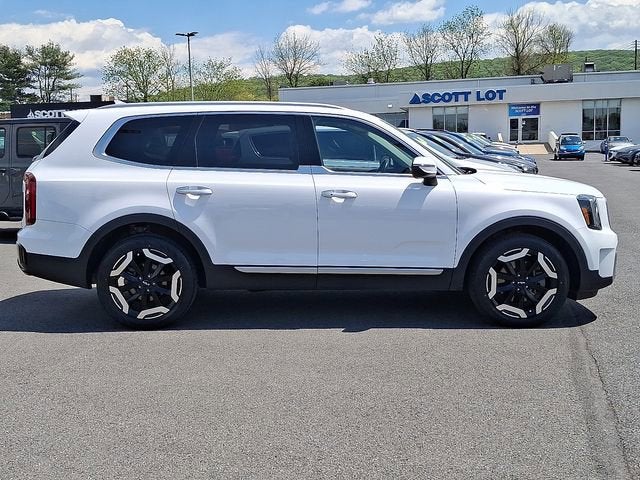 2023 Kia Telluride S