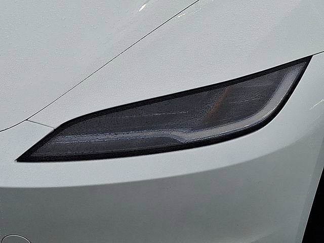 2025 Tesla MODEL 3 Base