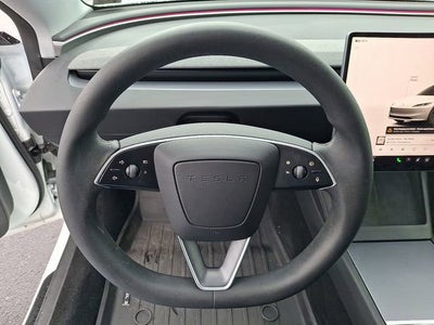 2025 Tesla MODEL 3 Base