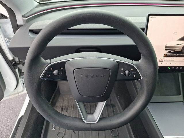 2025 Tesla MODEL 3 Base