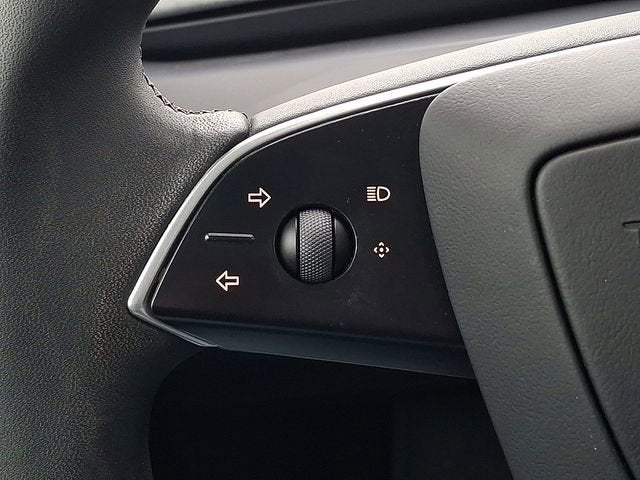 2025 Tesla MODEL 3 Base