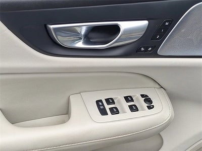 2024 Volvo S60 Ultimate Dark Theme