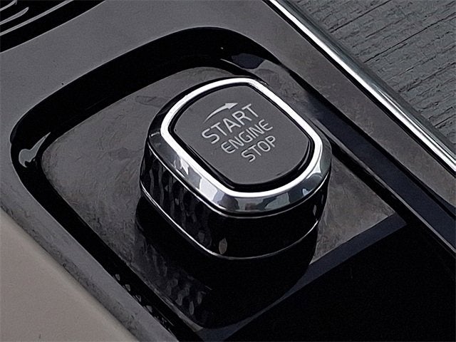 2024 Volvo S60 Ultimate Dark Theme