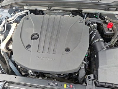 2024 Volvo S60 Ultimate Dark Theme