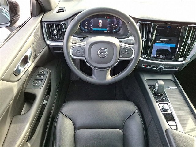 2023 Volvo S60 Plus Black Edition