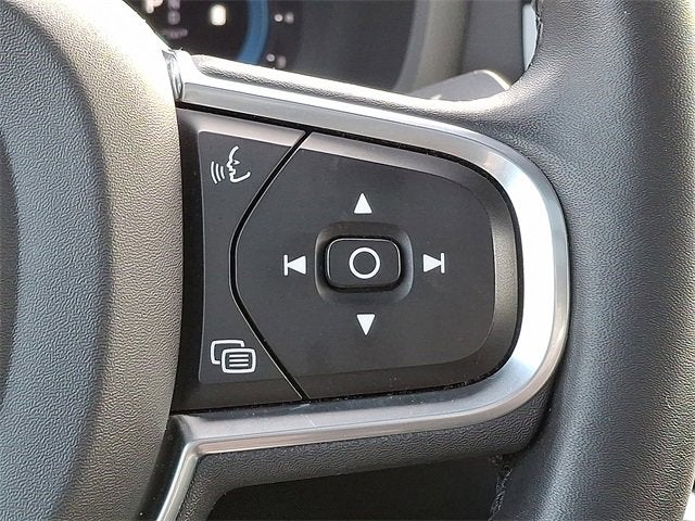 2023 Volvo S60 Plus Black Edition