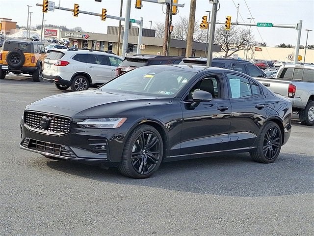 2023 Volvo S60 Plus Black Edition