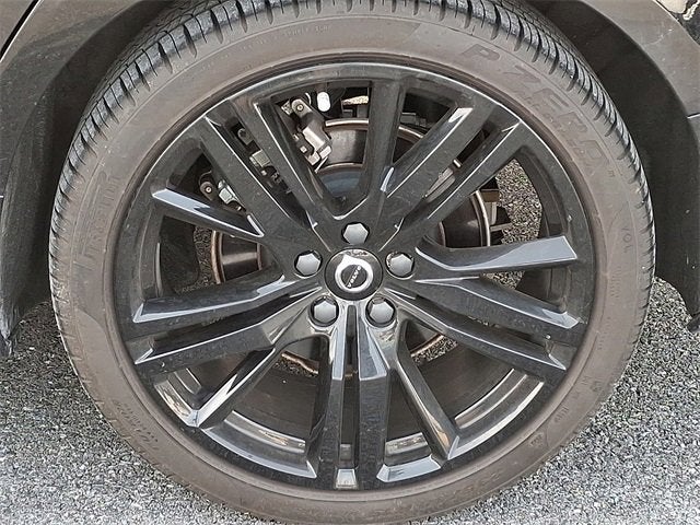 2023 Volvo S60 Plus Black Edition