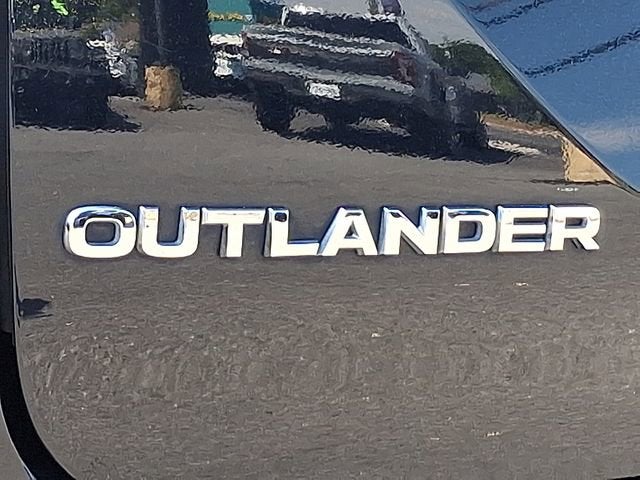 2022 Mitsubishi Outlander SE