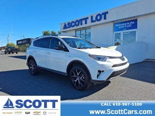 2018 Toyota RAV4 Hybrid SE