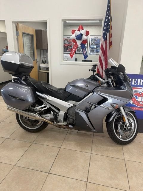2004 YAMAHA FJR 1300 Base