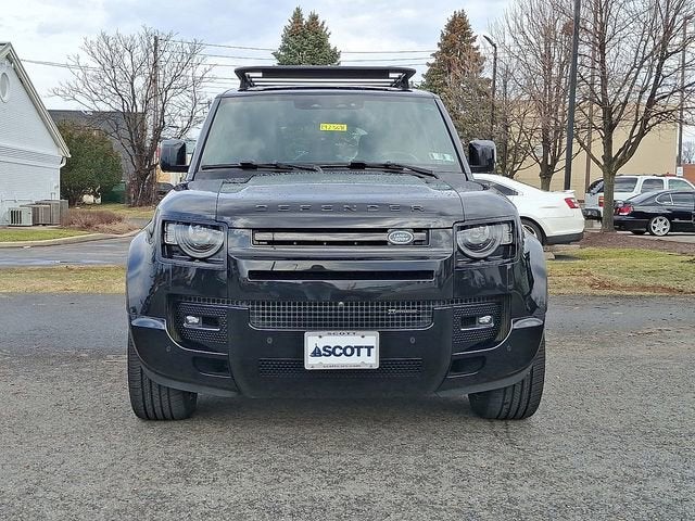 2023 Land Rover Defender X-Dynamic SE