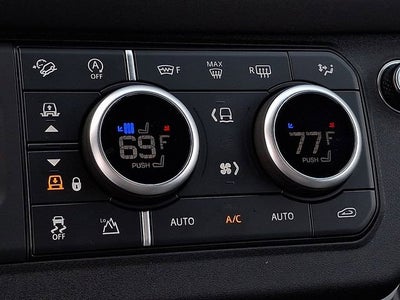 2023 Land Rover Defender X-Dynamic SE