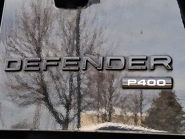 2023 Land Rover Defender X-Dynamic SE