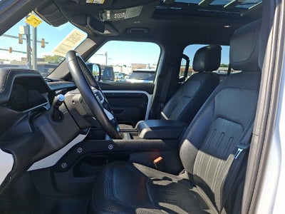 2022 Land Rover Defender X-Dynamic HSE