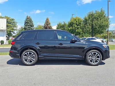 2025 Audi Q7 Premium Plus
