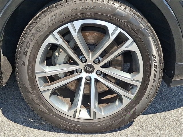 2025 Audi Q7 Premium Plus