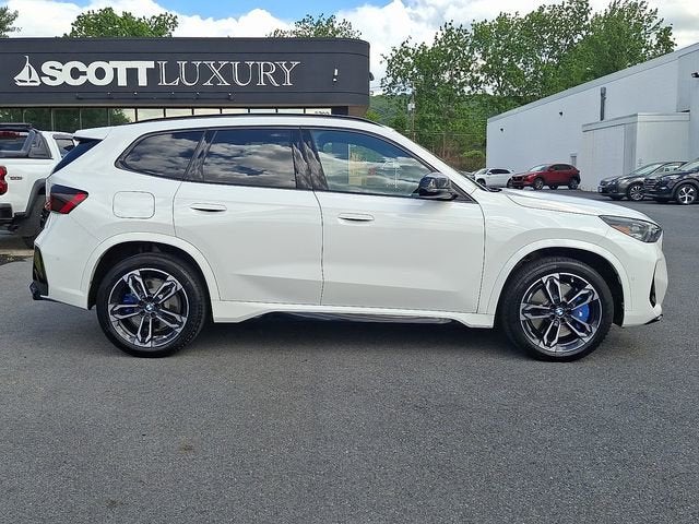 2024 BMW X1 M35i