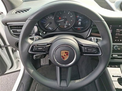 2022 Porsche Macan Base
