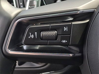 2022 Porsche Macan Base