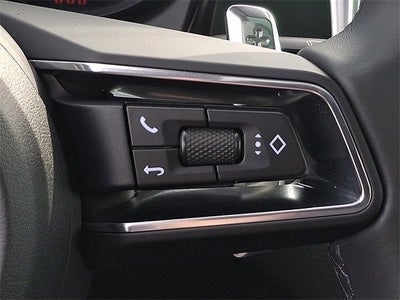 2022 Porsche Macan Base