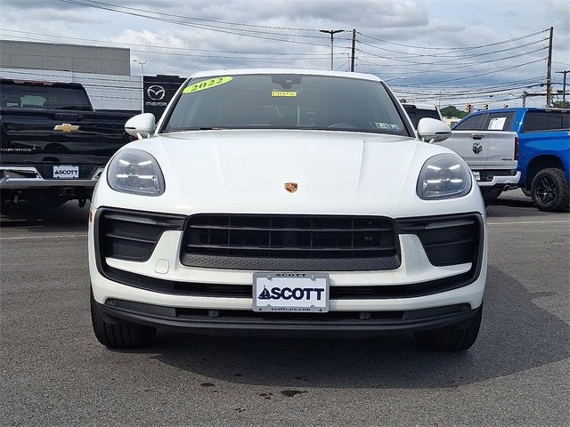 2022 Porsche Macan Base