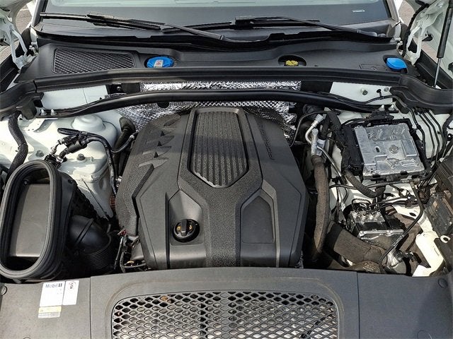 2022 Porsche Macan Base