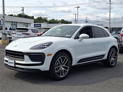 2022 Porsche Macan Base