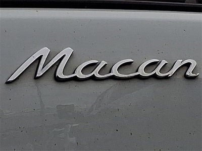 2022 Porsche Macan Base