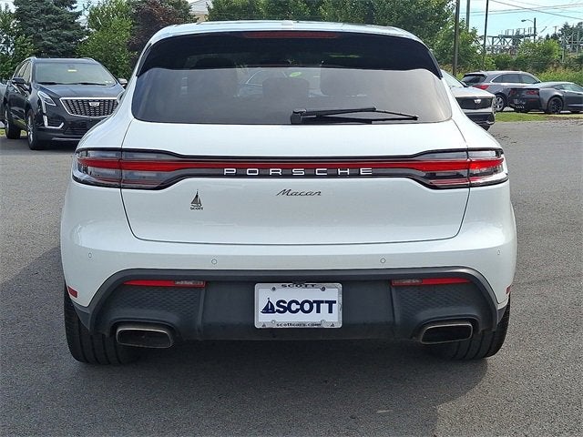 2022 Porsche Macan Base