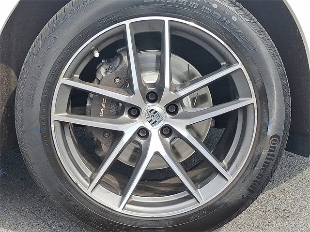 2022 Porsche Macan Base