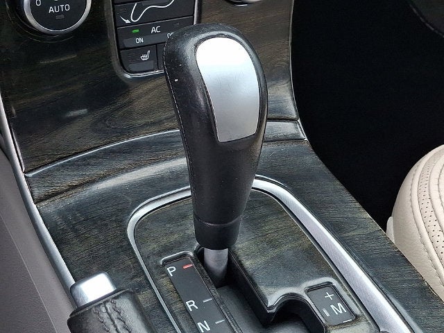 2013 Volvo C70 T5