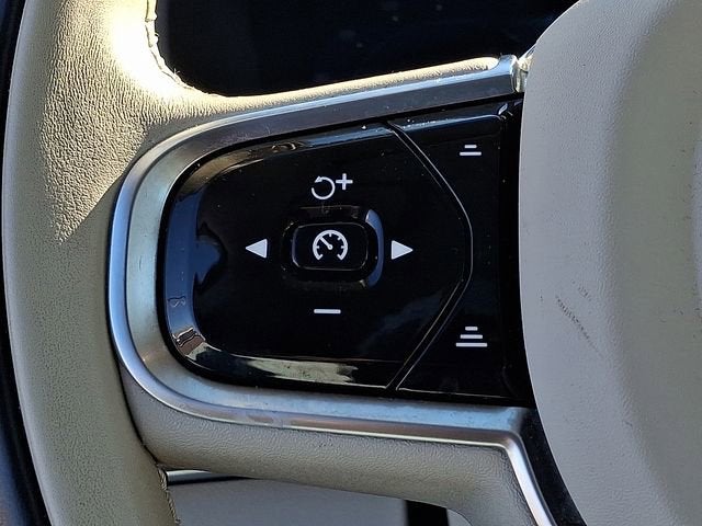 2023 Volvo XC90 Plus