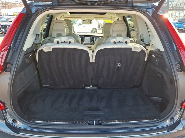 2023 Volvo XC90 Plus