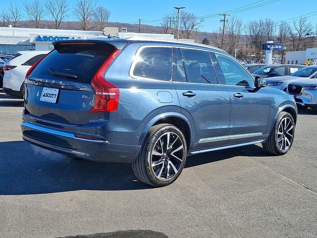2023 Volvo XC90 Plus