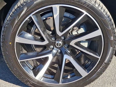 2023 Volvo XC90 Plus