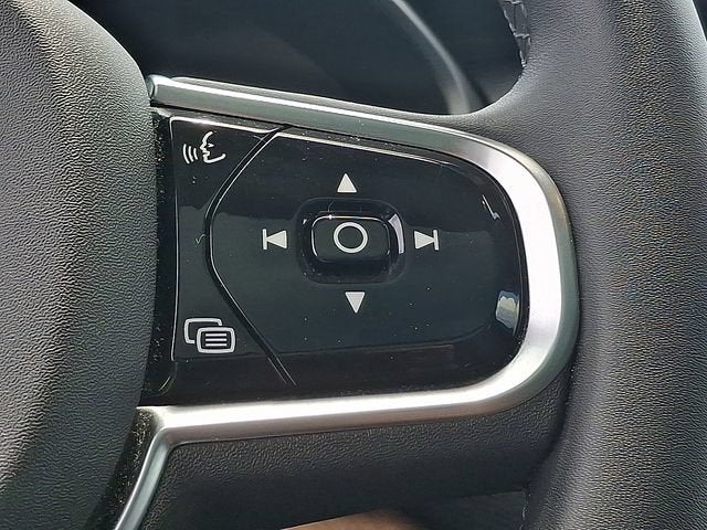 2023 Volvo XC90 Plus