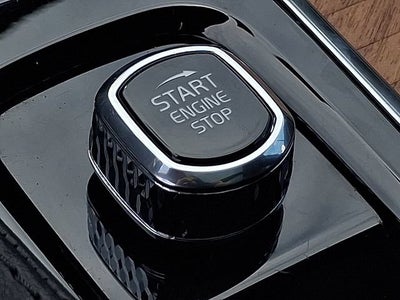 2023 Volvo XC90 Plus