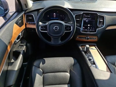 2023 Volvo XC90 Plus