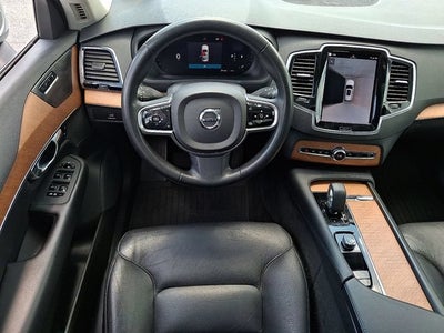 2024 Volvo XC90 Plus Bright Theme