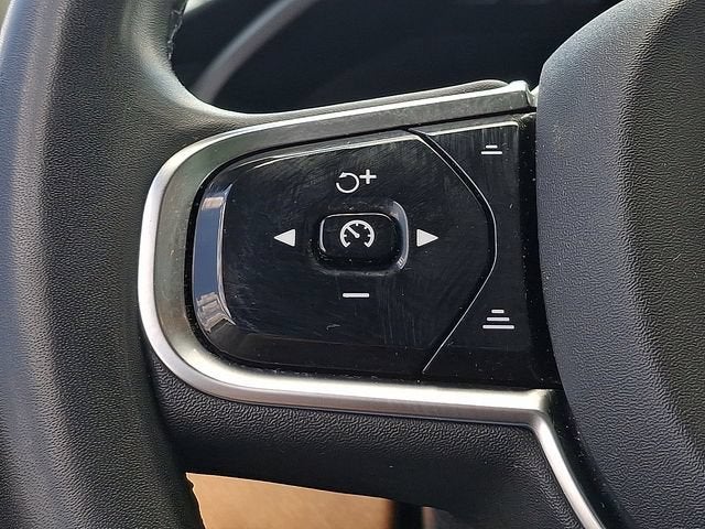 2024 Volvo XC90 Plus Bright Theme