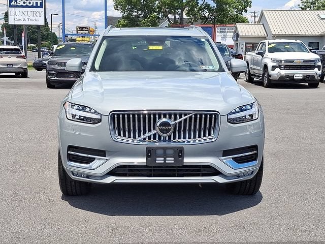 2024 Volvo XC90 Plus Bright Theme