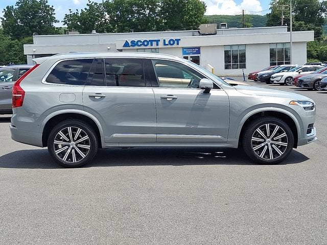 2024 Volvo XC90 Plus Bright Theme