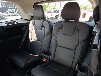 2024 Volvo XC90 Ultimate Bright Theme