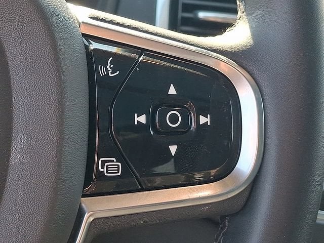 2024 Volvo XC90 Ultimate Bright Theme